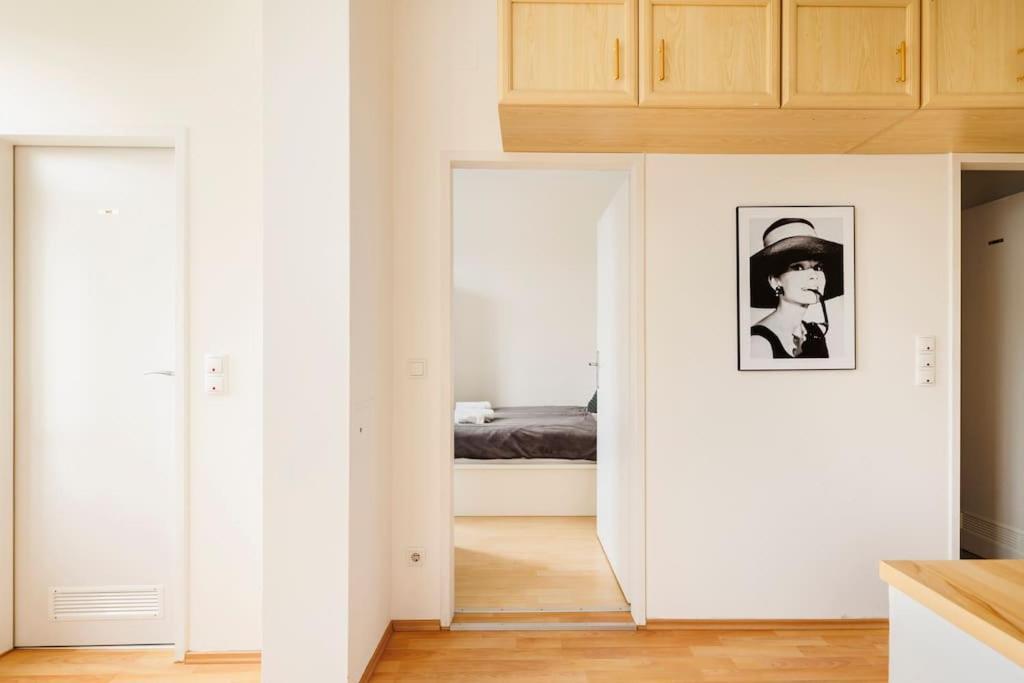 Beautiful 1 Bedroom Apartment Near Schoenbrunn Wien Eksteriør bilde