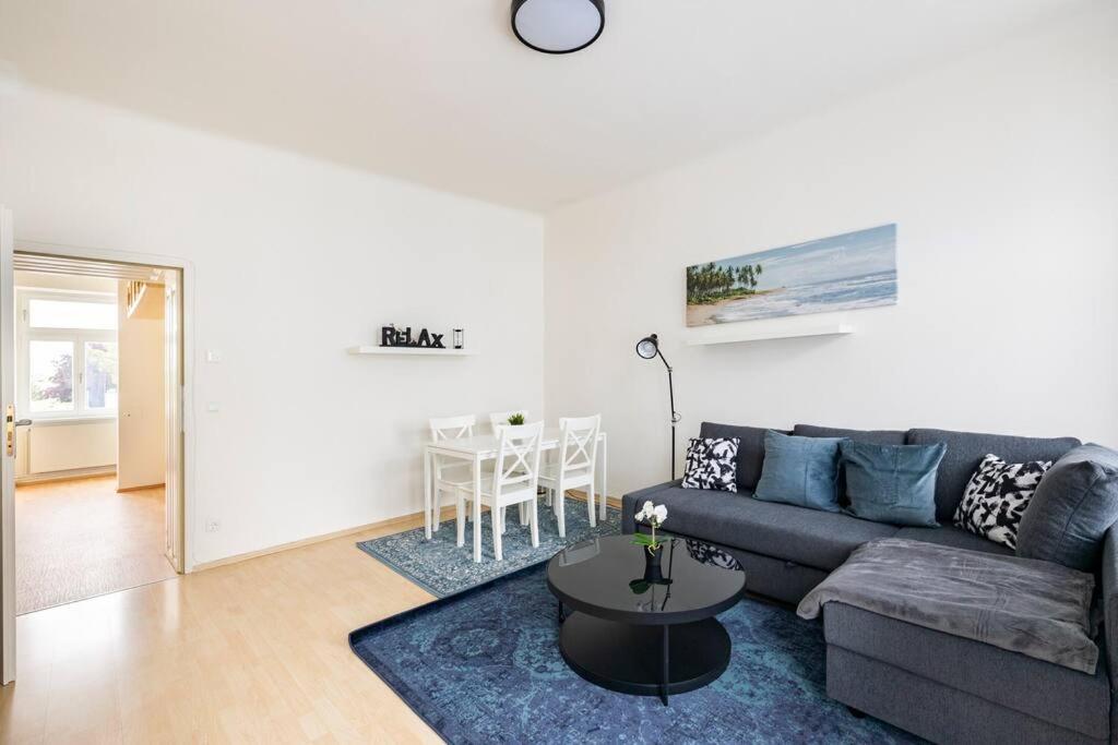 Beautiful 1 Bedroom Apartment Near Schoenbrunn Wien Eksteriør bilde