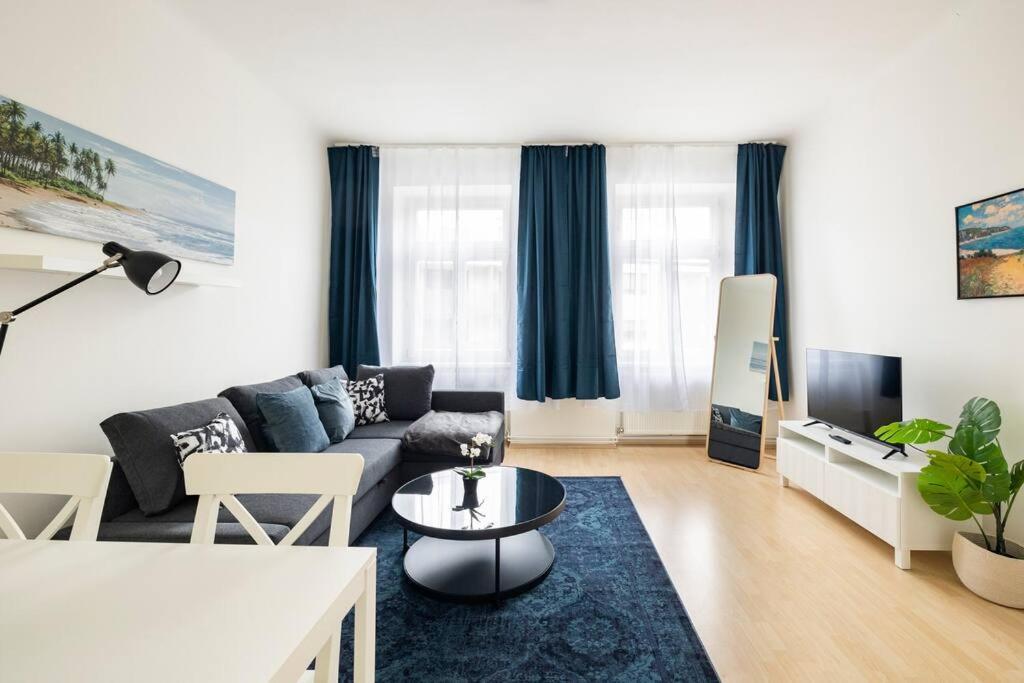 Beautiful 1 Bedroom Apartment Near Schoenbrunn Wien Eksteriør bilde