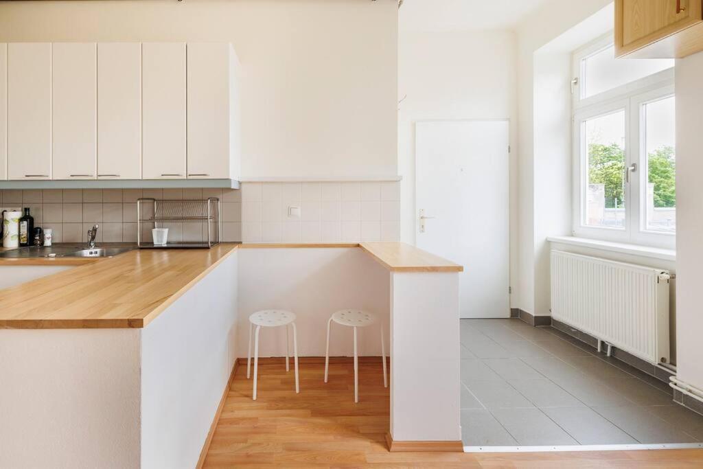 Beautiful 1 Bedroom Apartment Near Schoenbrunn Wien Eksteriør bilde